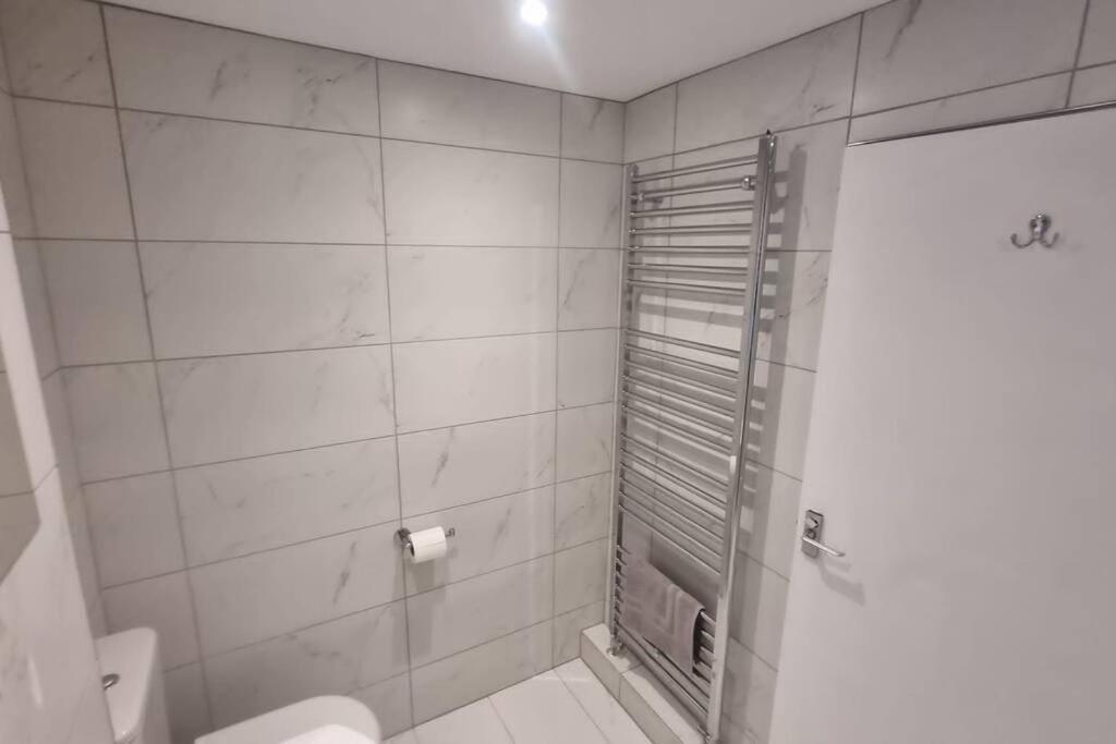 Spacious Self Contained Flat In Superb Location Lymington Exteriér fotografie
